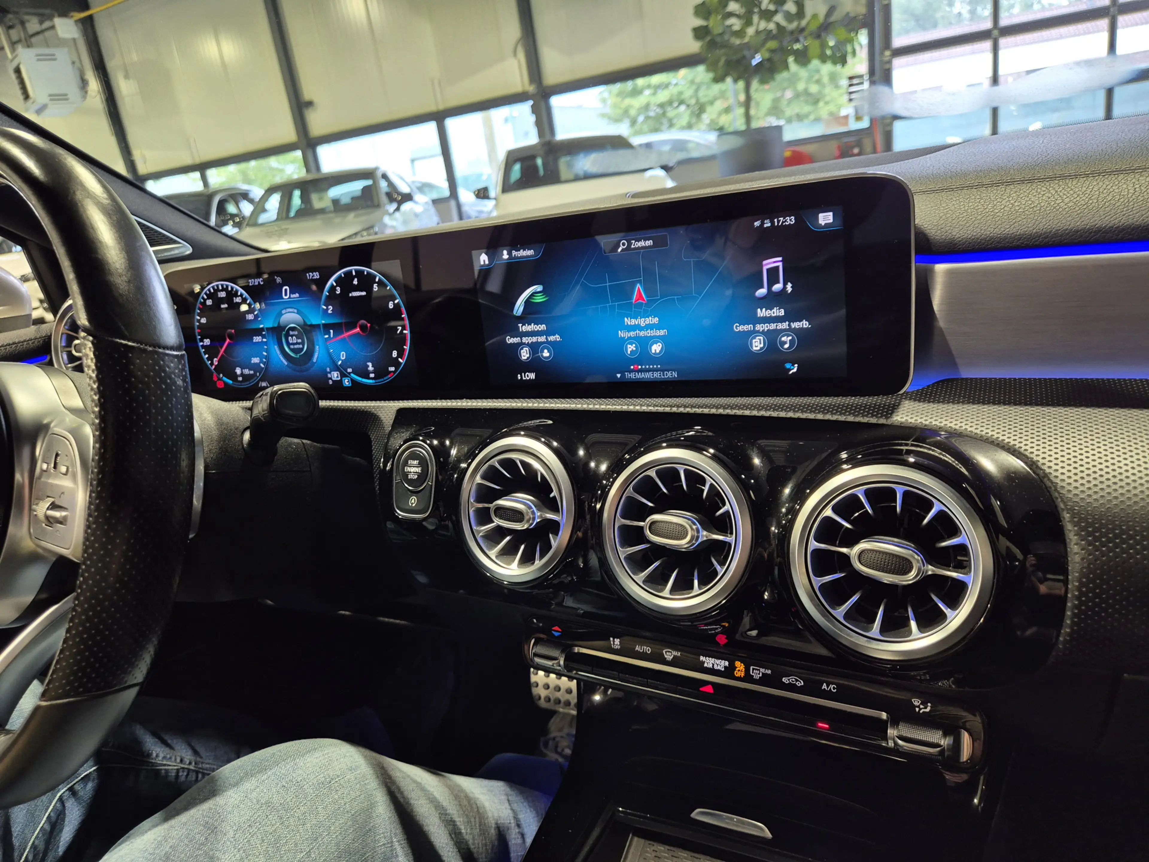 Mercedes-Benz A 200 Premium Plus AMG Panorama | Camera | LED | Vollede — photo 10