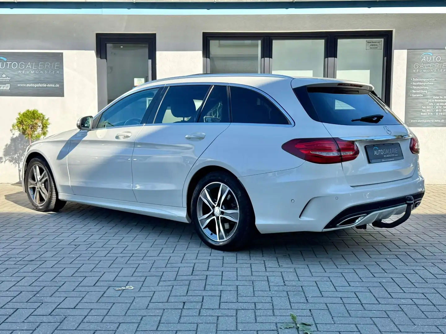 Mercedes-Benz C 250 d T *AMG*Pano*AHK*LED* Weiß - 2