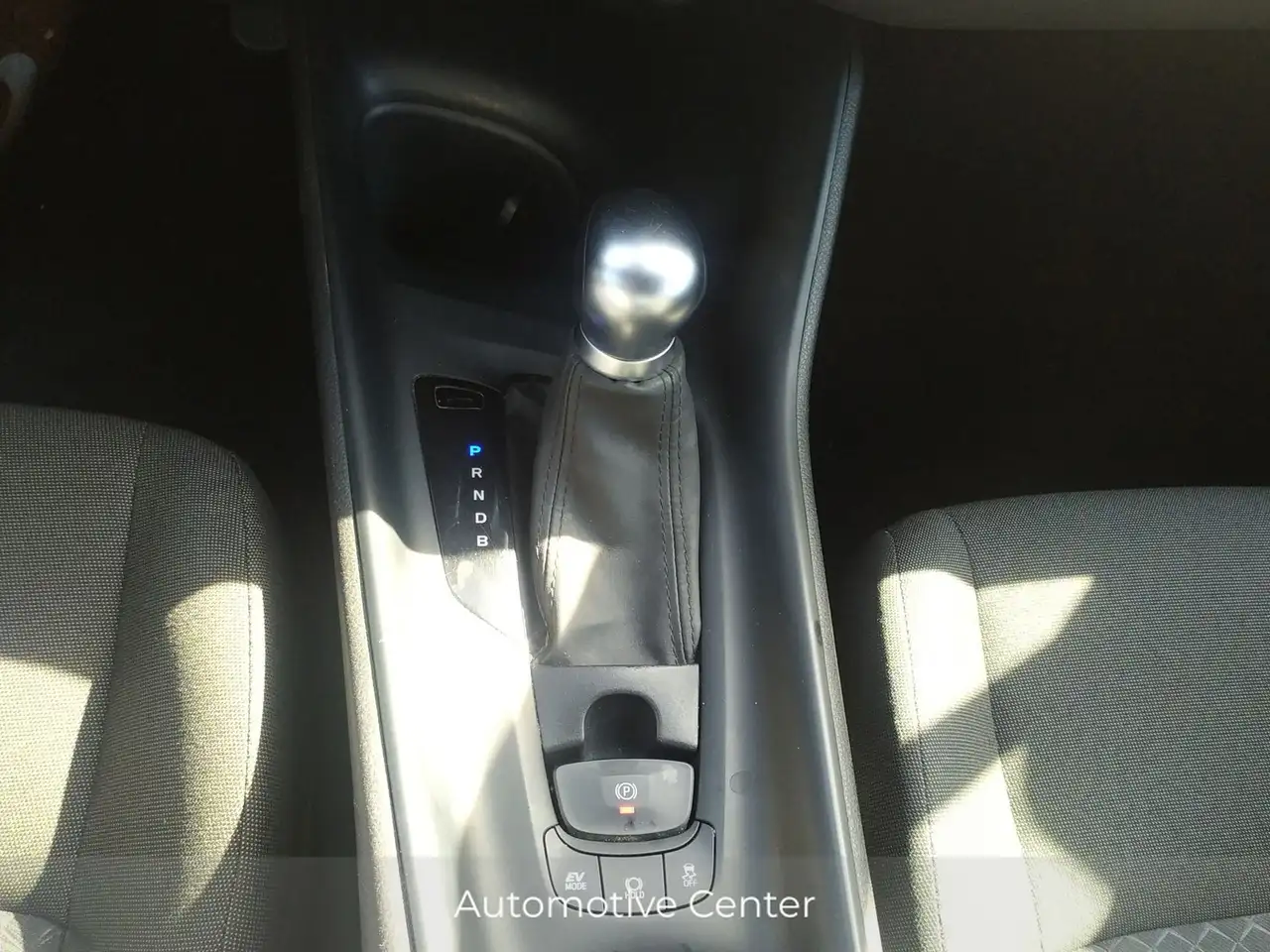 Toyota C-HR 1.8H (122CV) E-CVT Business, миниатюра 18