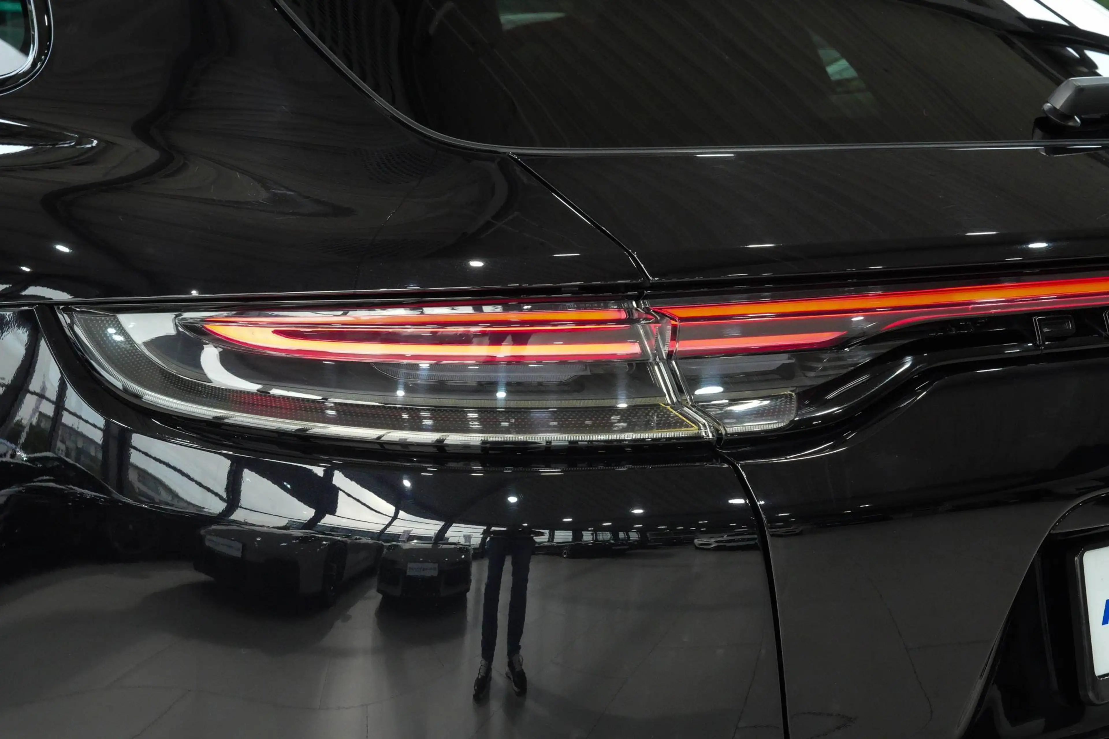 Porsche Panamera Sport Turismo GTS*SPORT-CHRONO*MATRIX* — photo 12