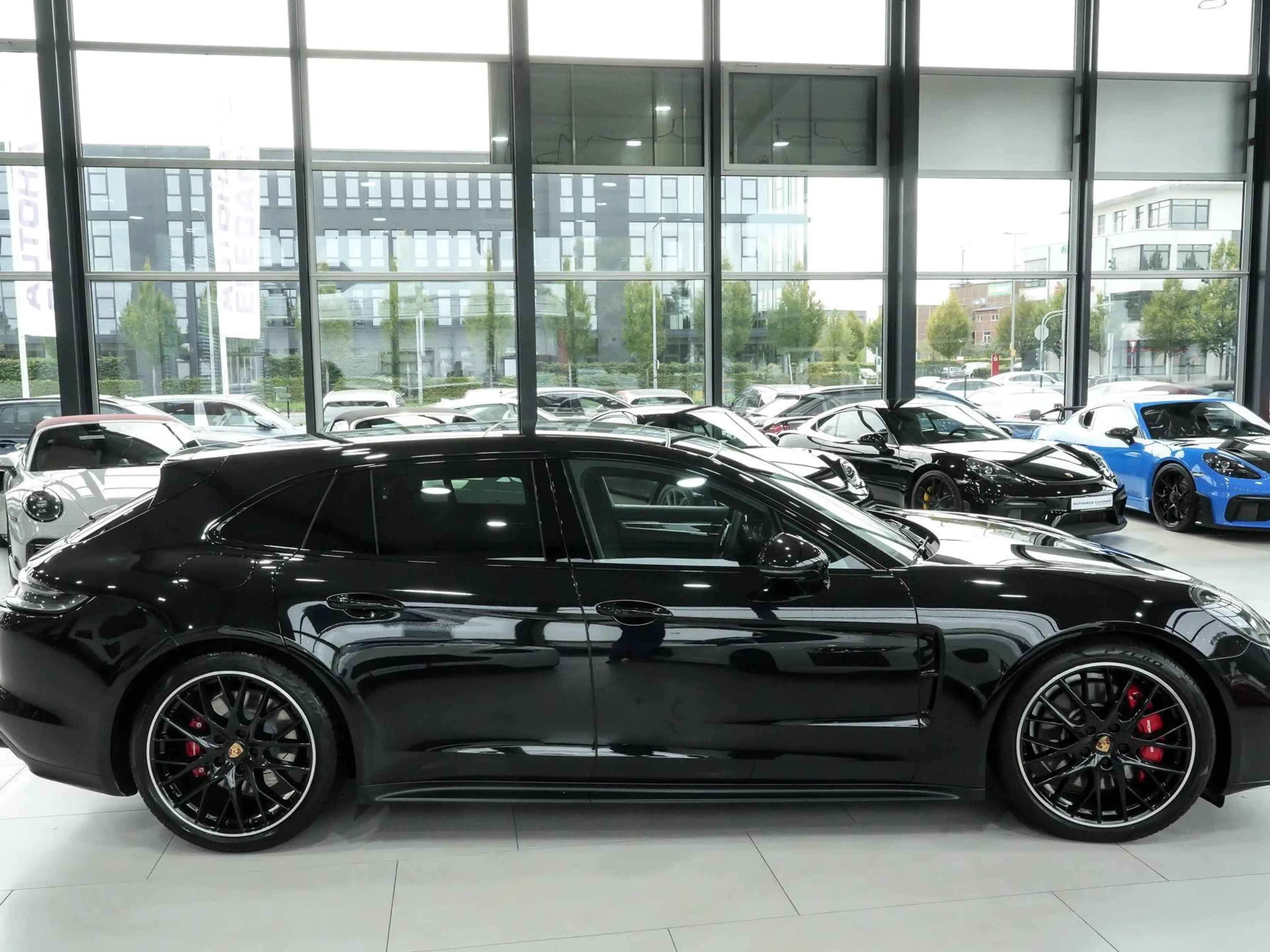 Porsche Panamera Sport Turismo GTS*SPORT-CHRONO*MATRIX* — photo 8