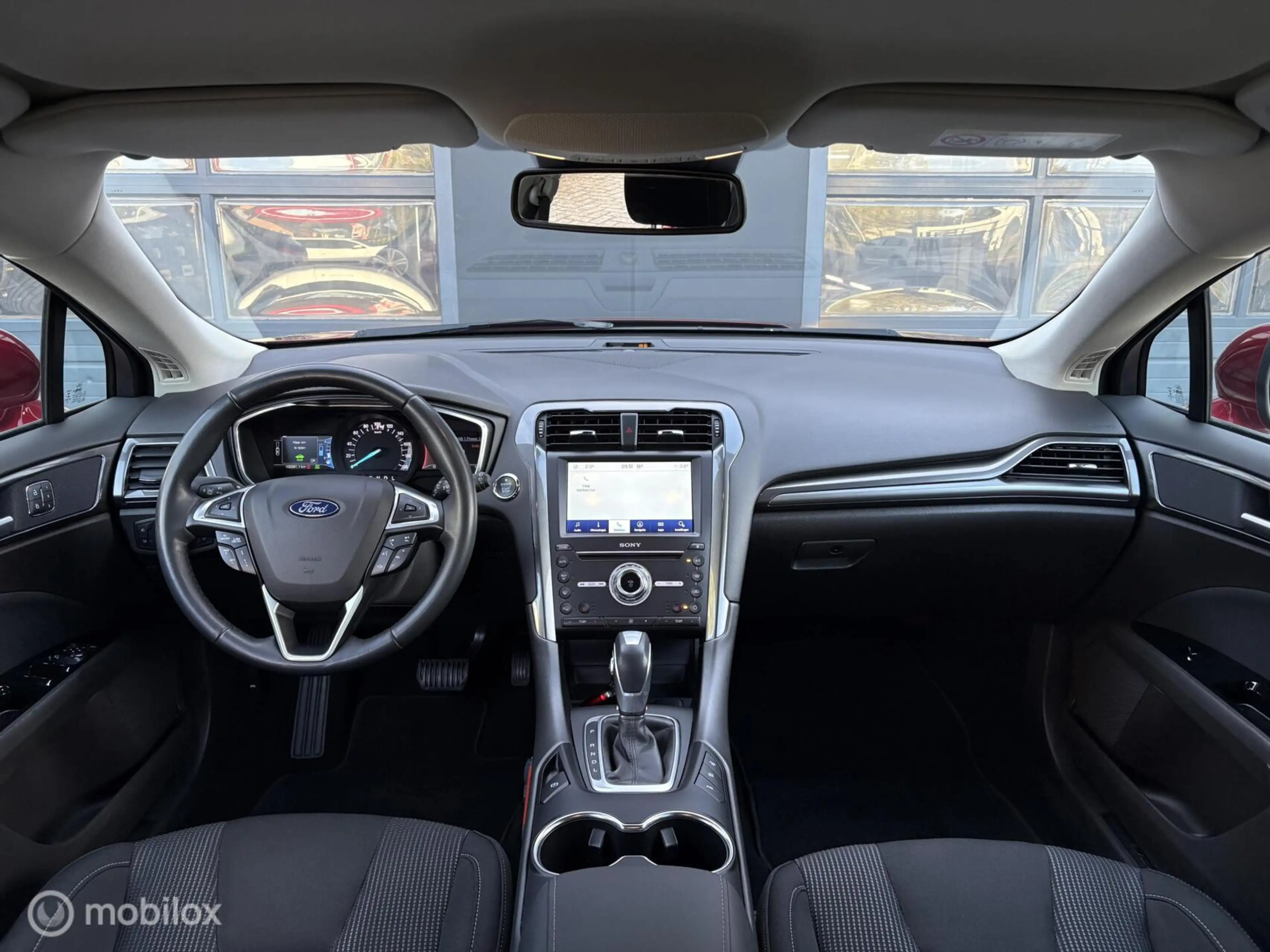 Ford Mondeo Wagon 2.0 IVCT HEV Titanium — photo 10