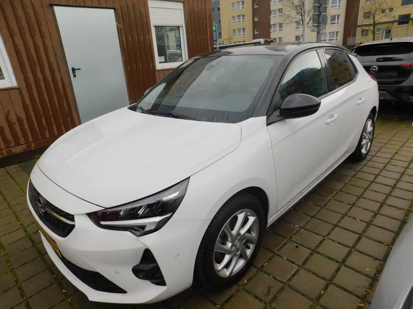 Opel Corsa F GS Line Beyaz - 1