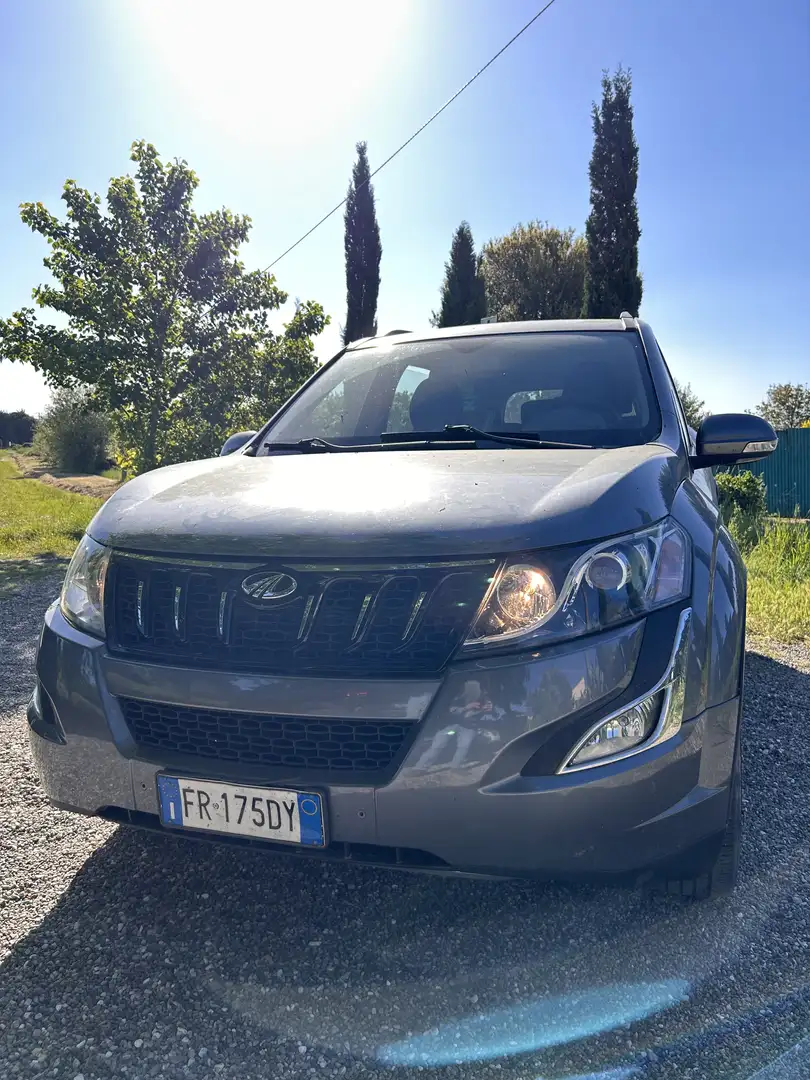 Mahindra XUV500 2.2 16v W6 fwd 7p.ti M1 E6 - 1