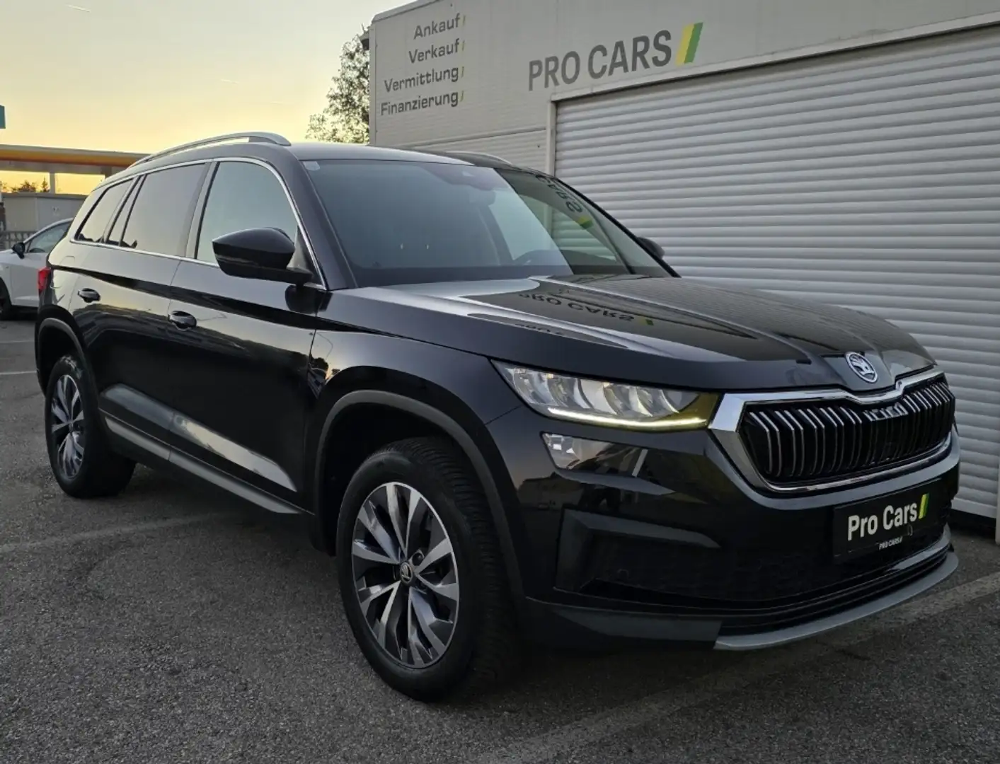 Skoda Kodiaq Kodiaq 2,0 TDI Style 7 Sitze Schwarz - 2