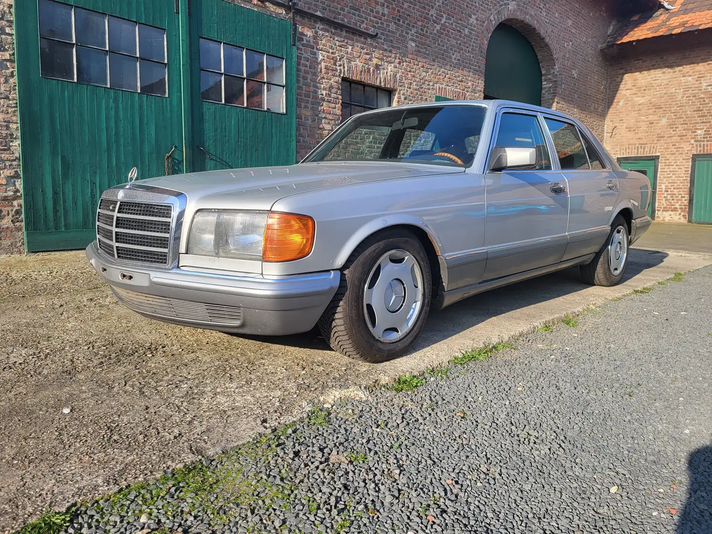 Mercedes-Benz S 300 SE W126 TÜV 2027 H-Kennzeichen Silber - 1