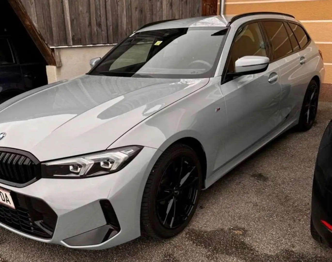 BMW 318 318d 48 V Touring Aut. Grau - 1