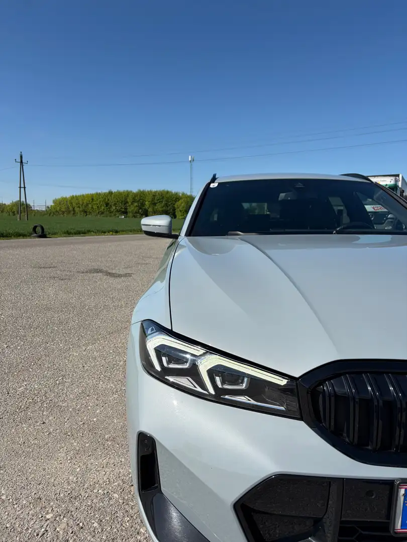 BMW 318 318d 48 V Touring Aut. Grau - 2