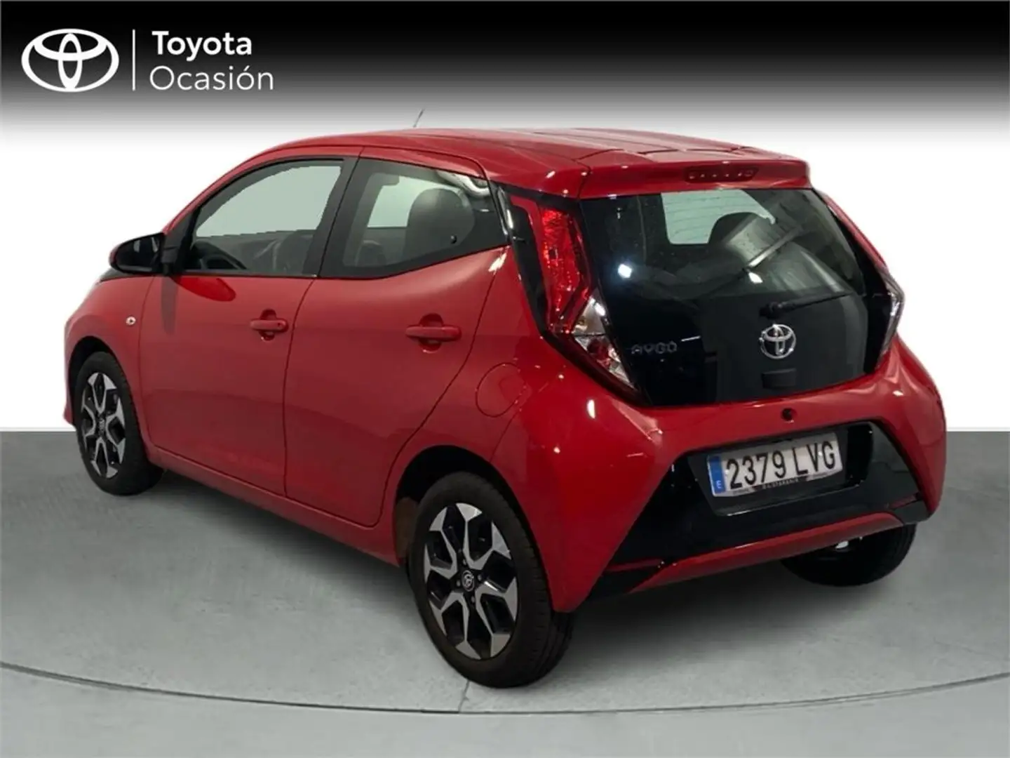 Toyota Aygo 5 Puertas x-play 70 Manual 5v - 2