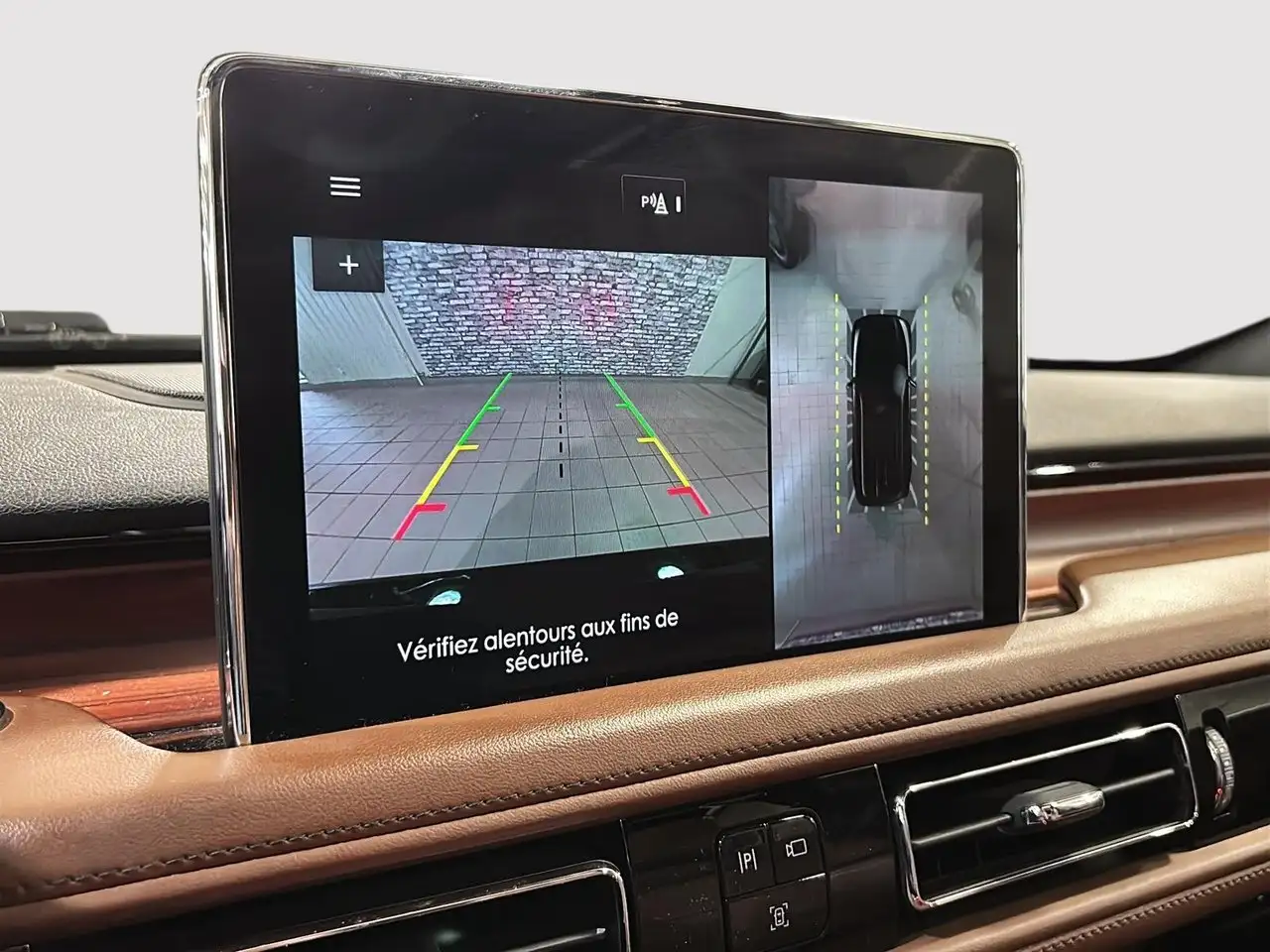 Lincoln Aviator снимка Lincoln Aviator