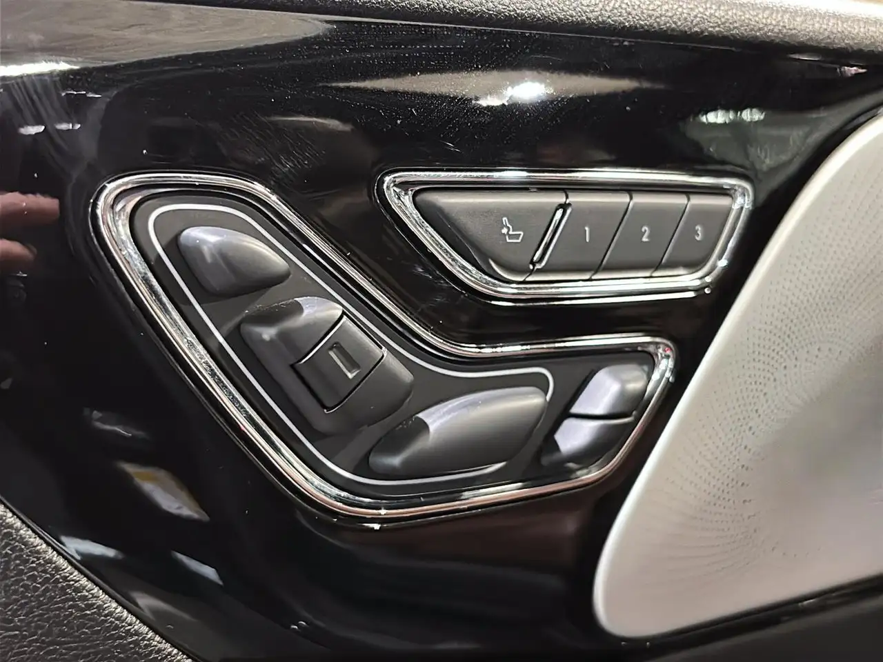 Lincoln Aviator снимка Lincoln Aviator