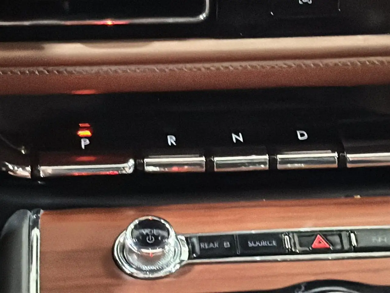 Lincoln Aviator снимка Lincoln Aviator