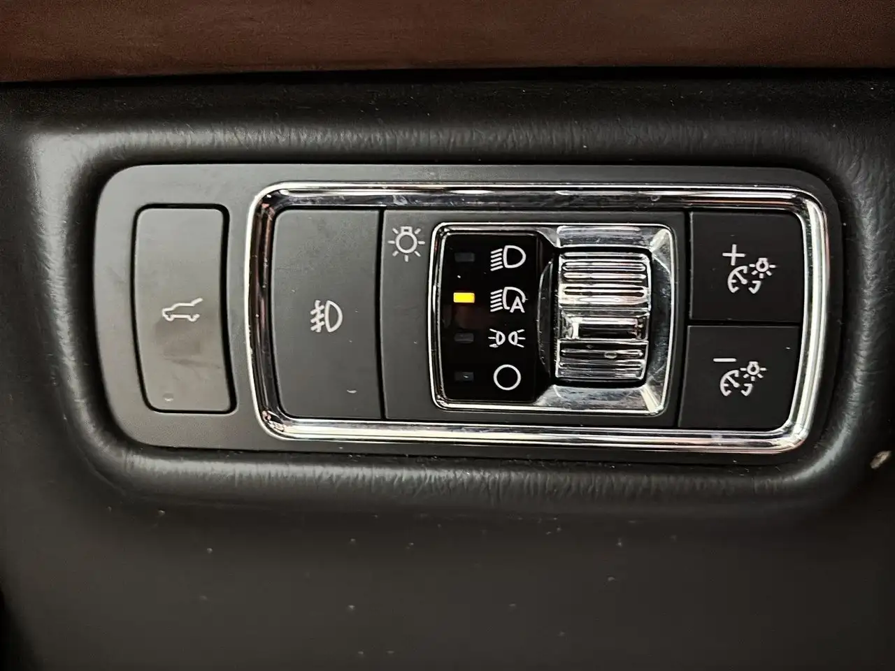 Lincoln Aviator снимка Lincoln Aviator
