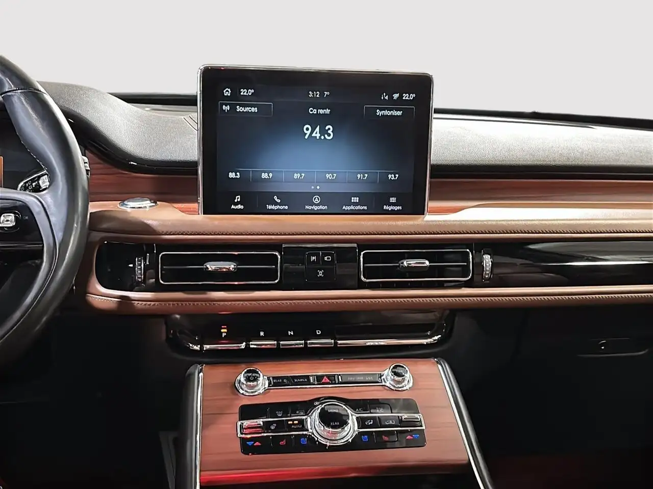 Lincoln Aviator снимка Lincoln Aviator