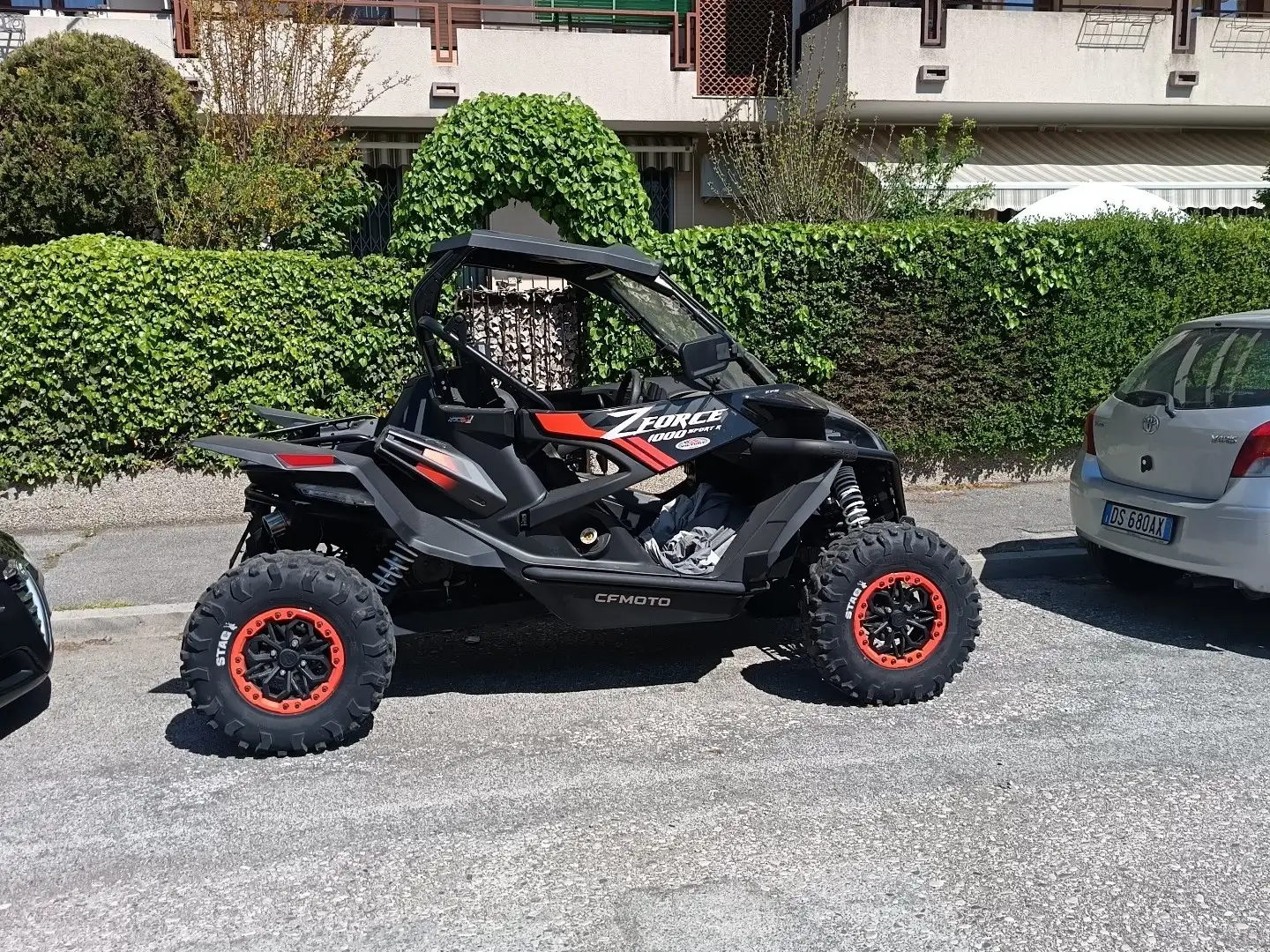 CFMOTO ZForce 1000 Schwarz - 1