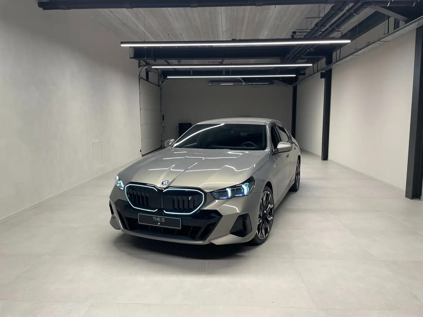 BMW i5 xDrive40 Berline Zilver - 1