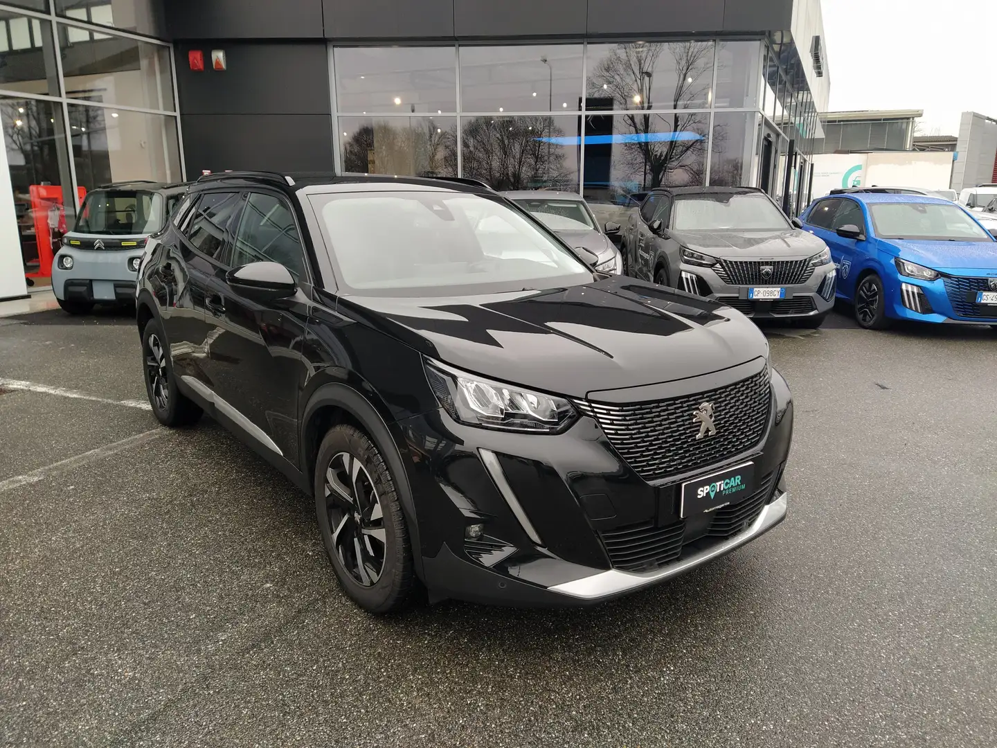 Peugeot 2008 1.2 PureTech 130cv ALLURE Usato Garantito Nero - 1