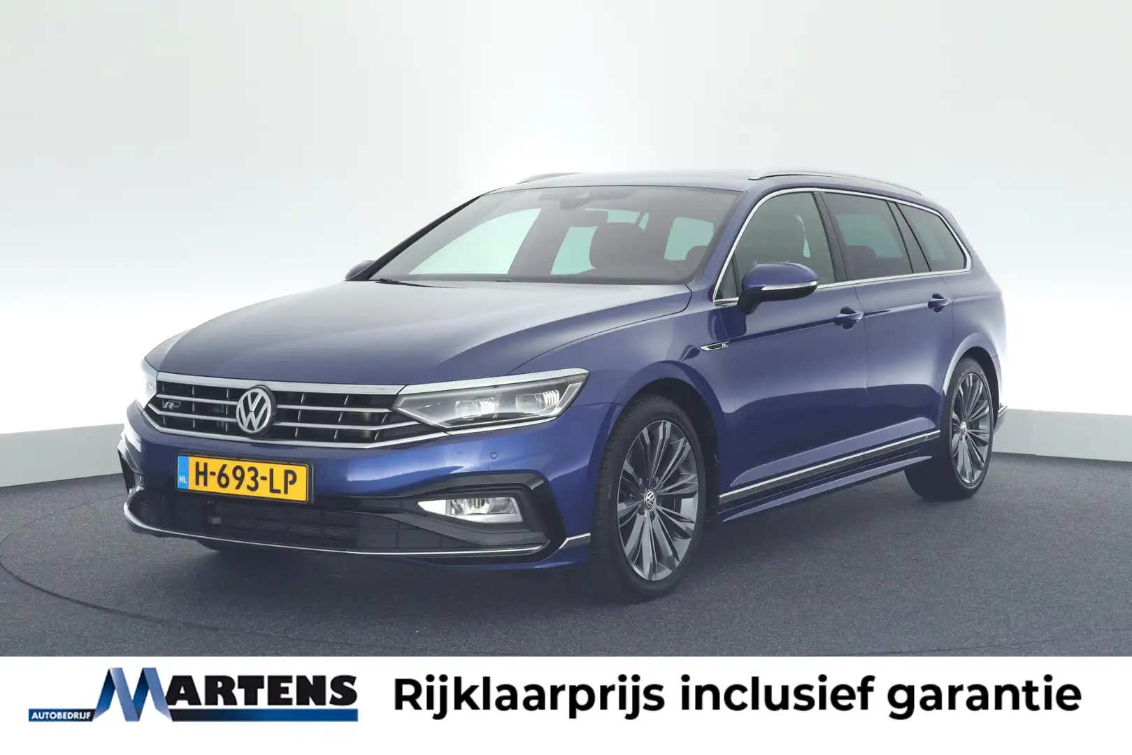 Volkswagen Passat Variant 2.0 TSI 190pk DSG R-Line Elegance Trekhaak Stoelve Blauw - 1