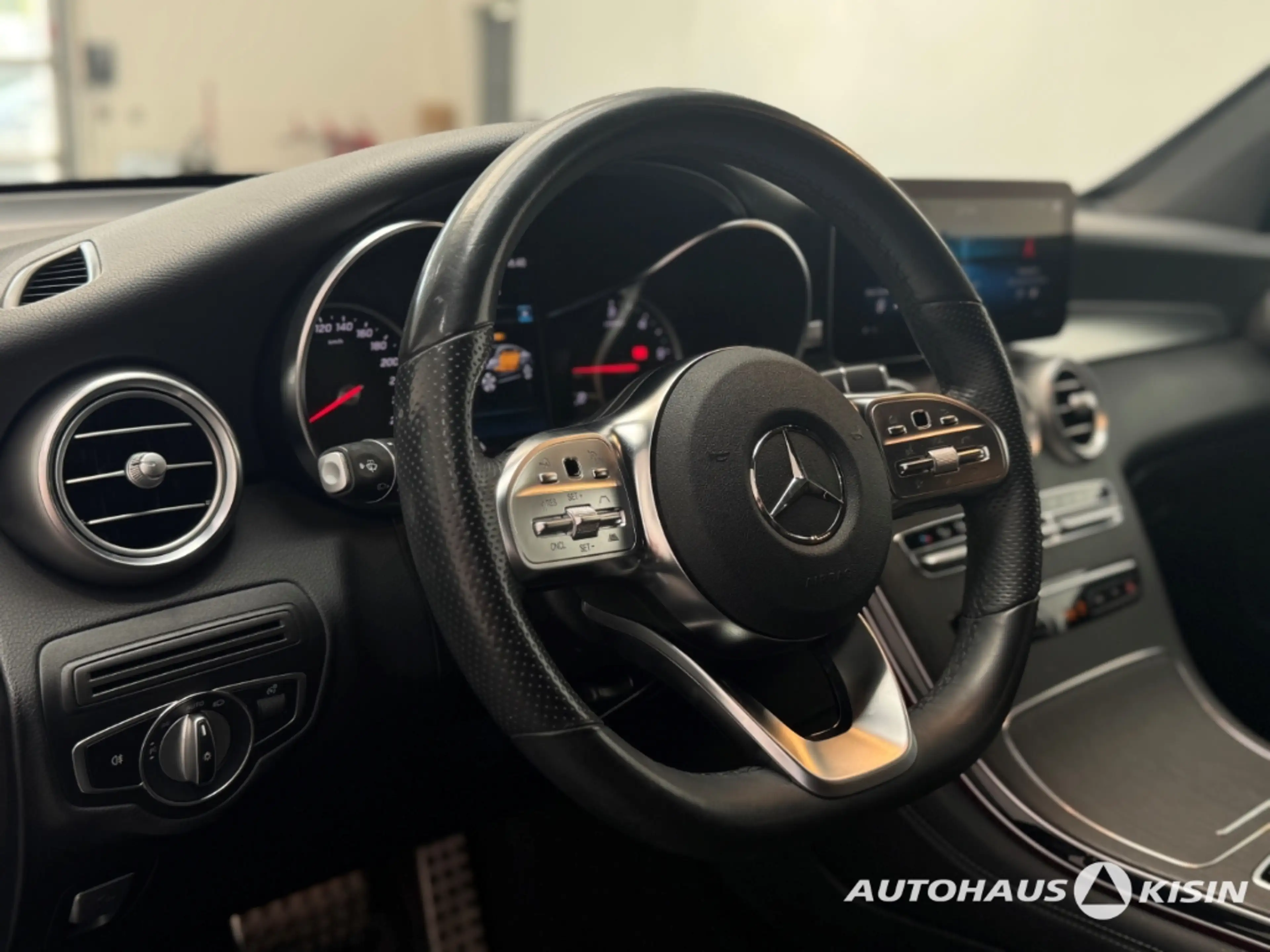Mercedes-Benz GLC 220 d Coupe 4M /CAM /ACC /LEDER — photo 6