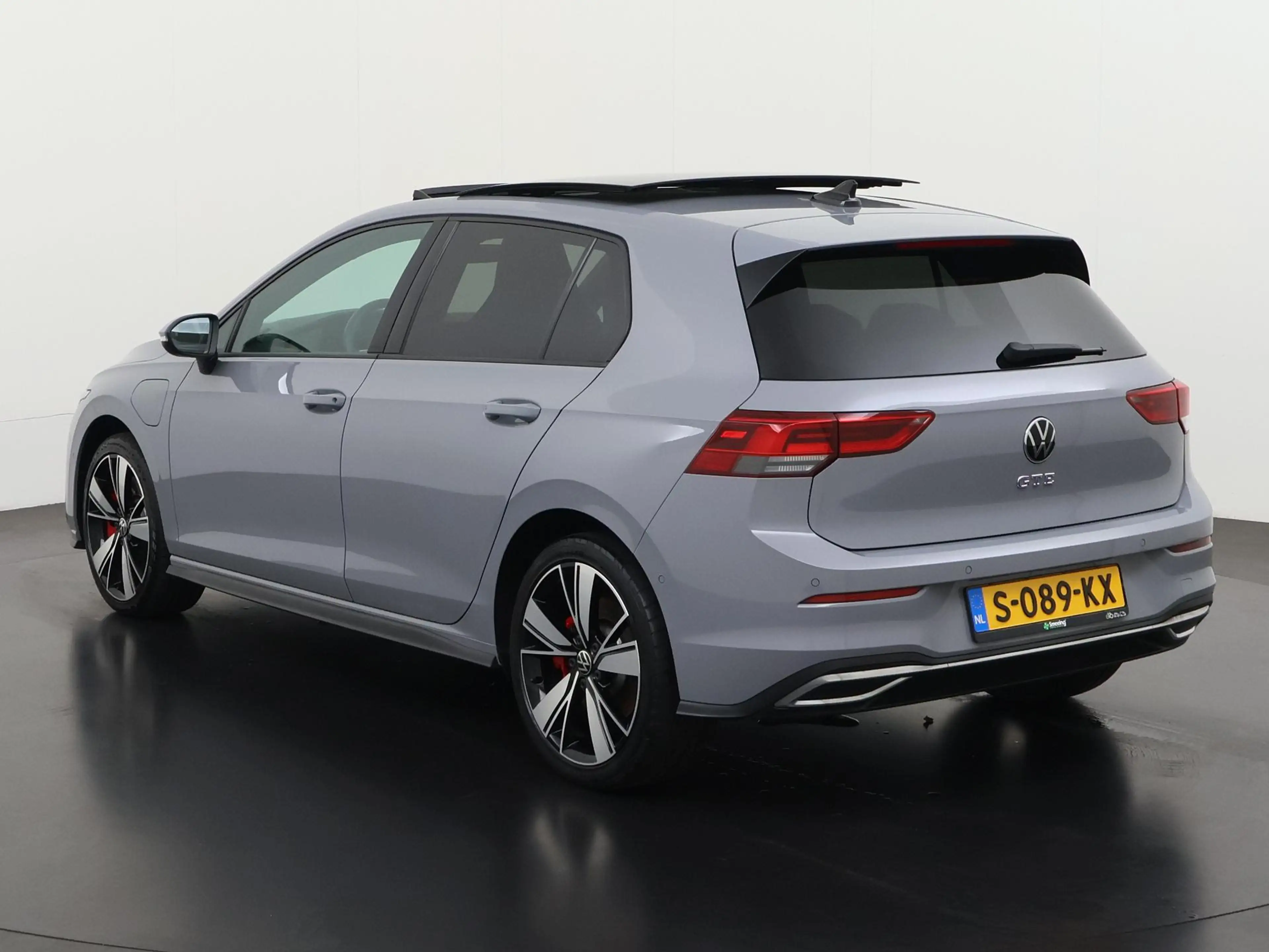 Volkswagen Golf GTE 1.4 eHybrid | Schuifdak | Stuur & Stoel Verwarming — photo 7