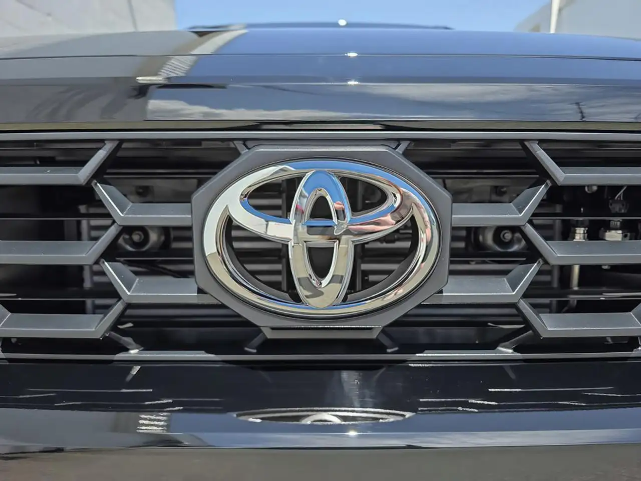 Toyota 4-Runner снимка Toyota 4-Runner