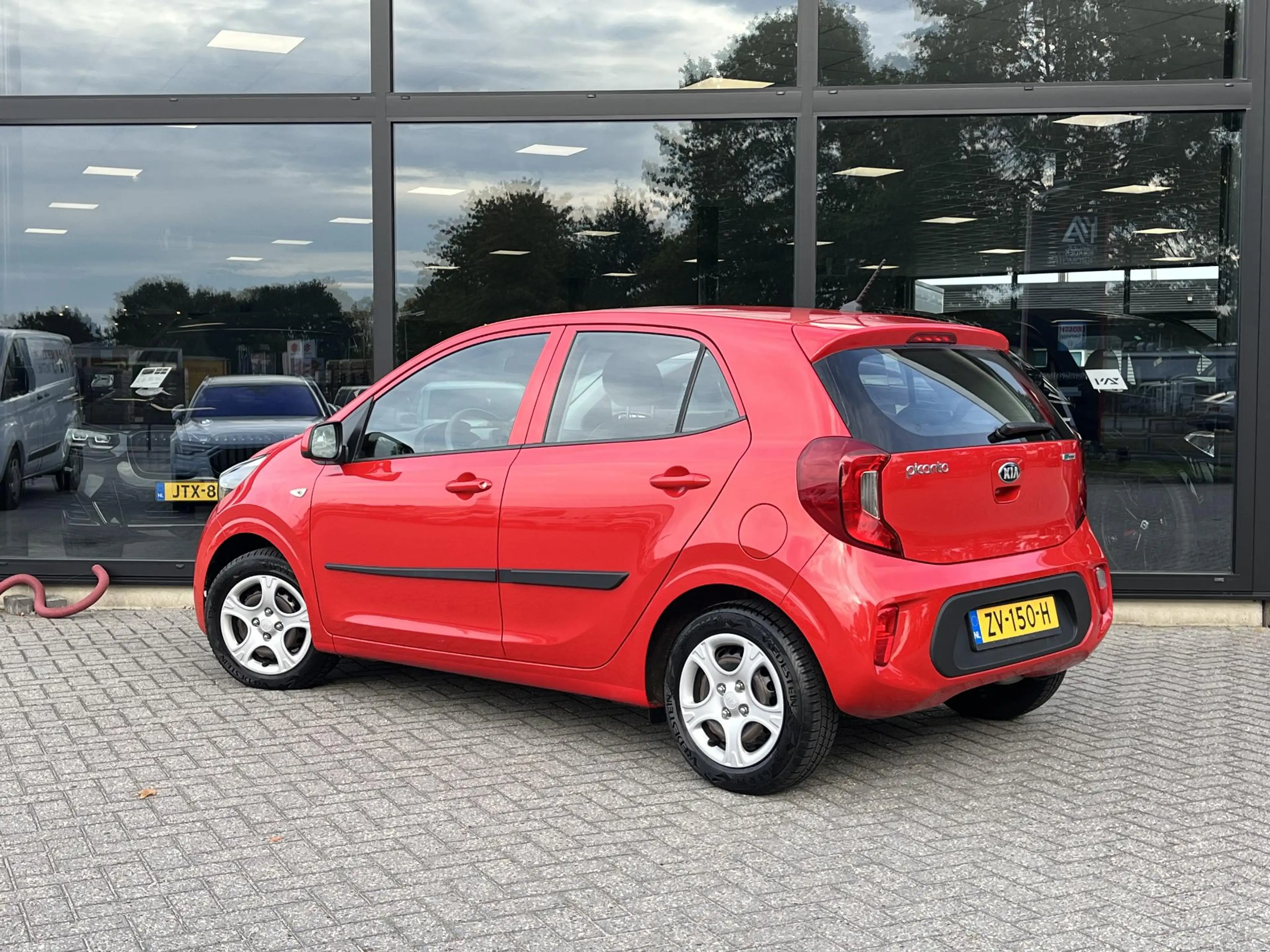 Kia Picanto 1.0 MPi ComfortPlusLine — photo 11
