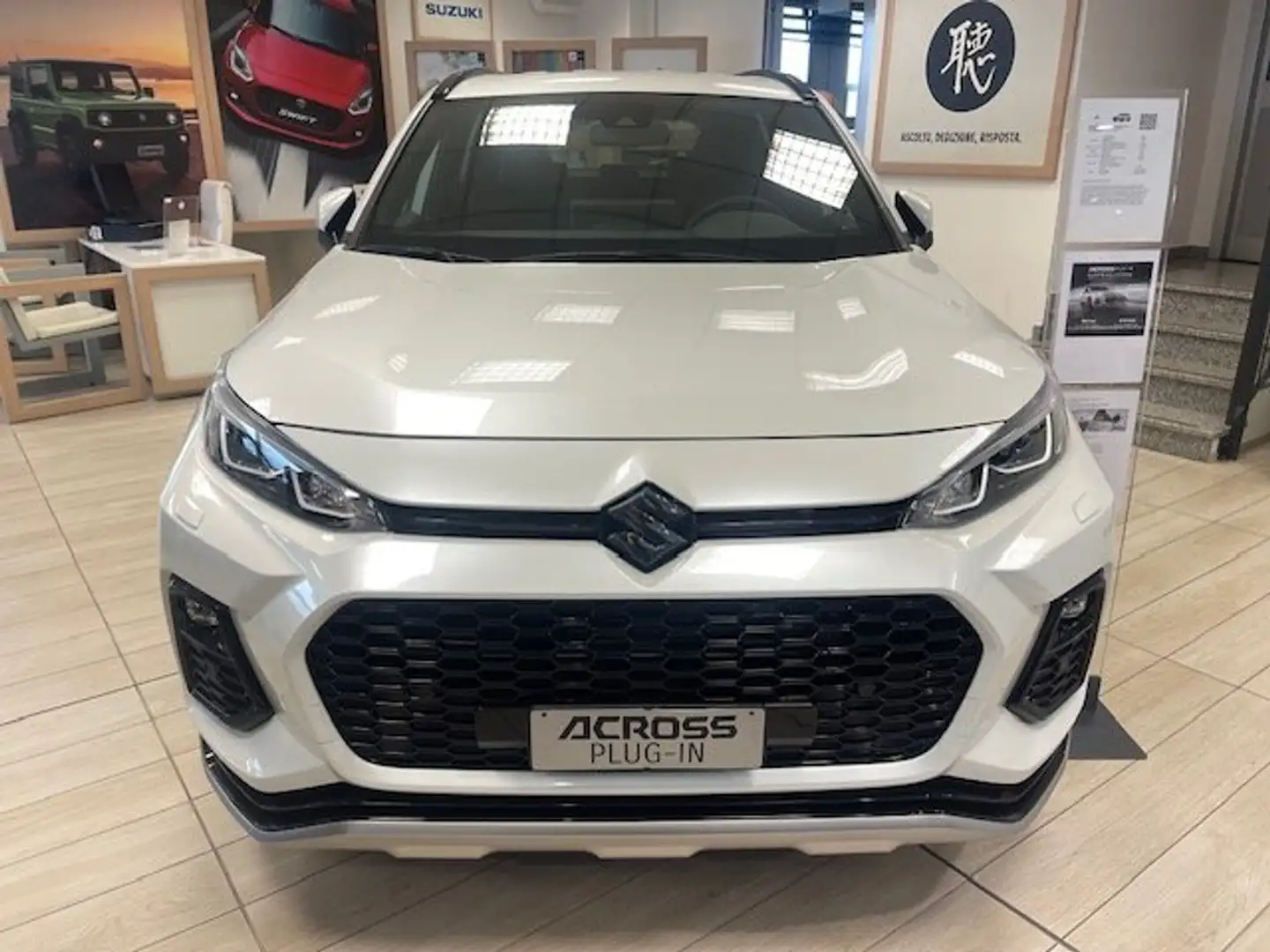 Suzuki Across 2.5 phev Top 4wd e-cvt Bianco - 1