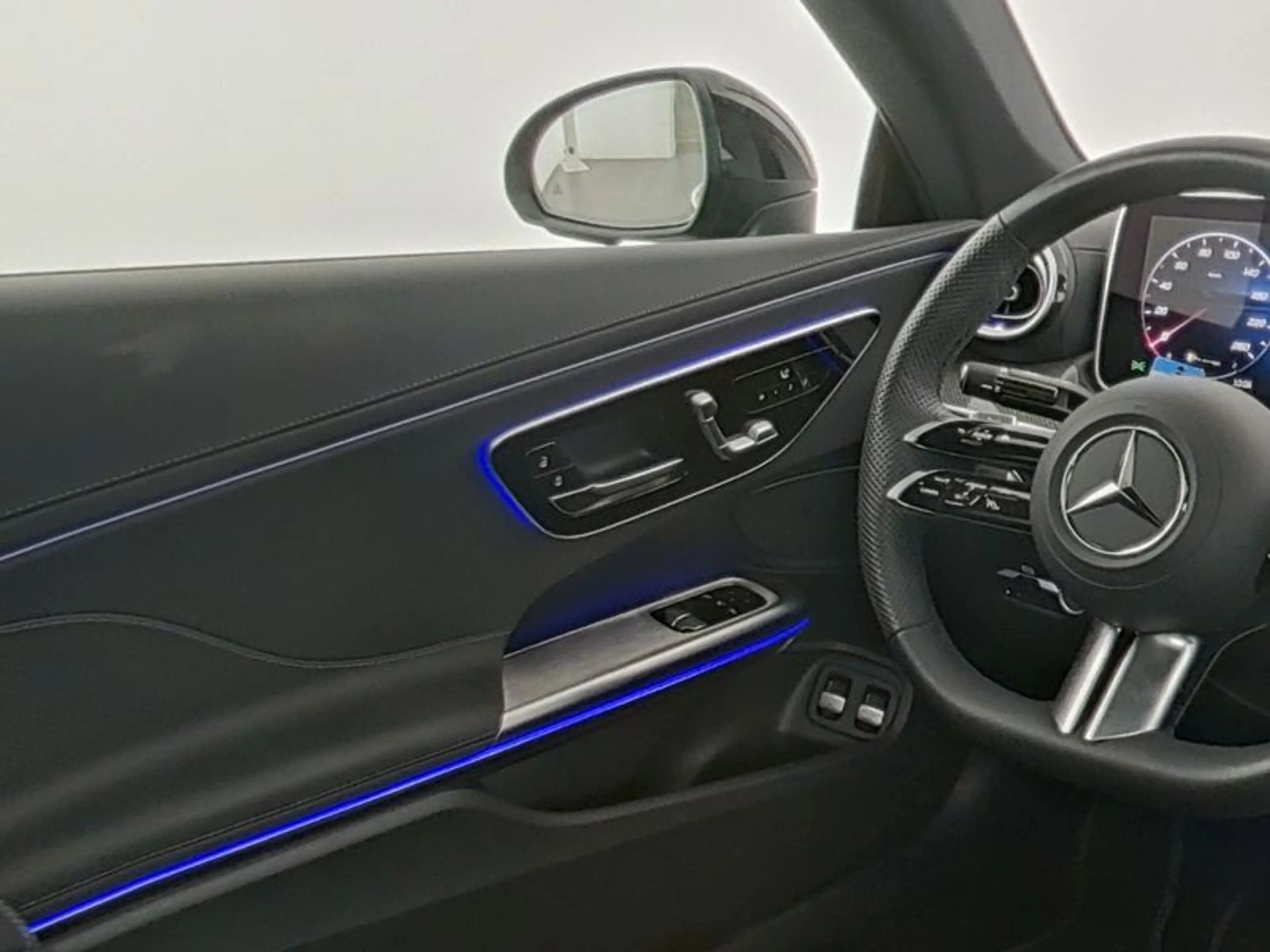 Mercedes-Benz CLE 300 Coupé e AMG plug-In Hybride AMG Line | Night Pakke — photo 3