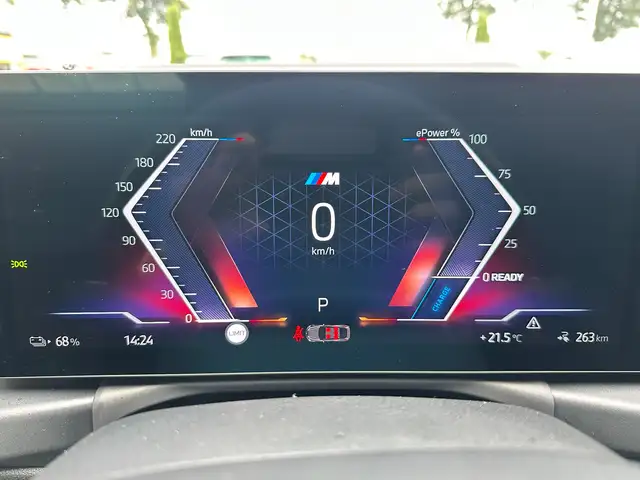 BMW I4 view 14