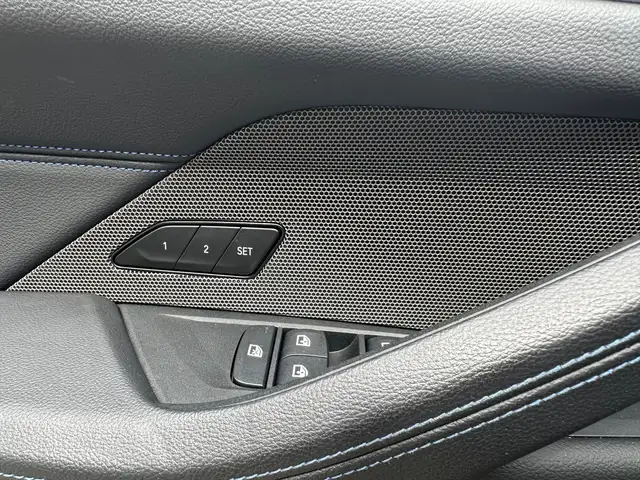 BMW I4 view 13