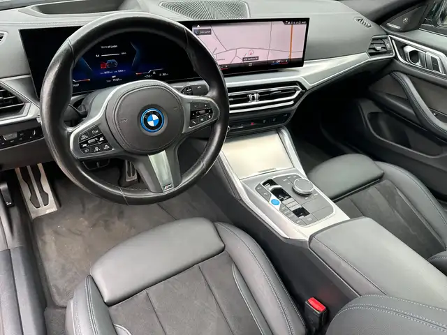 BMW I4 view 10