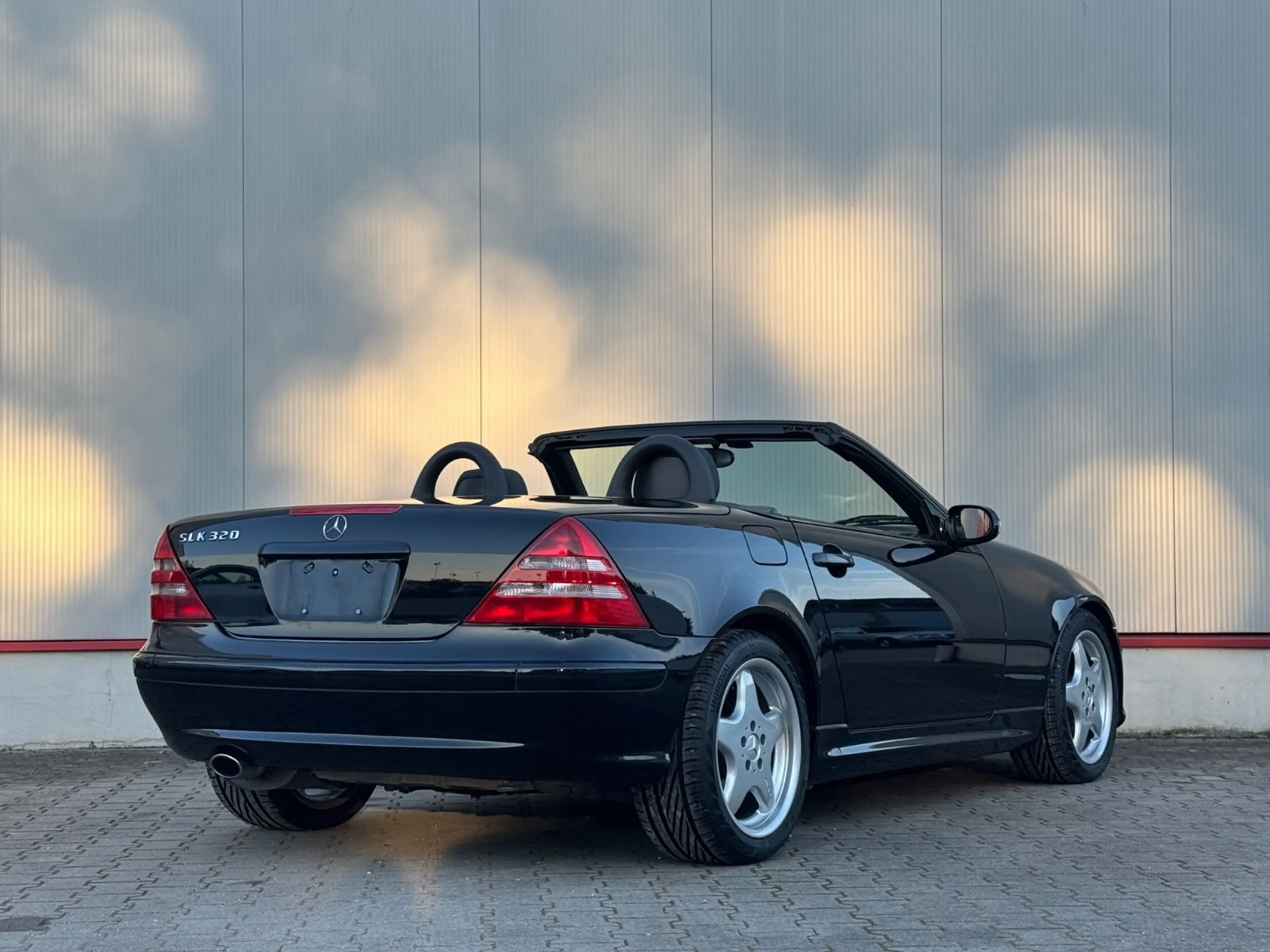 Mercedes-Benz SLK 320 aus 1.Hand /Erstlack rundum, AMG Alu, — photo 5