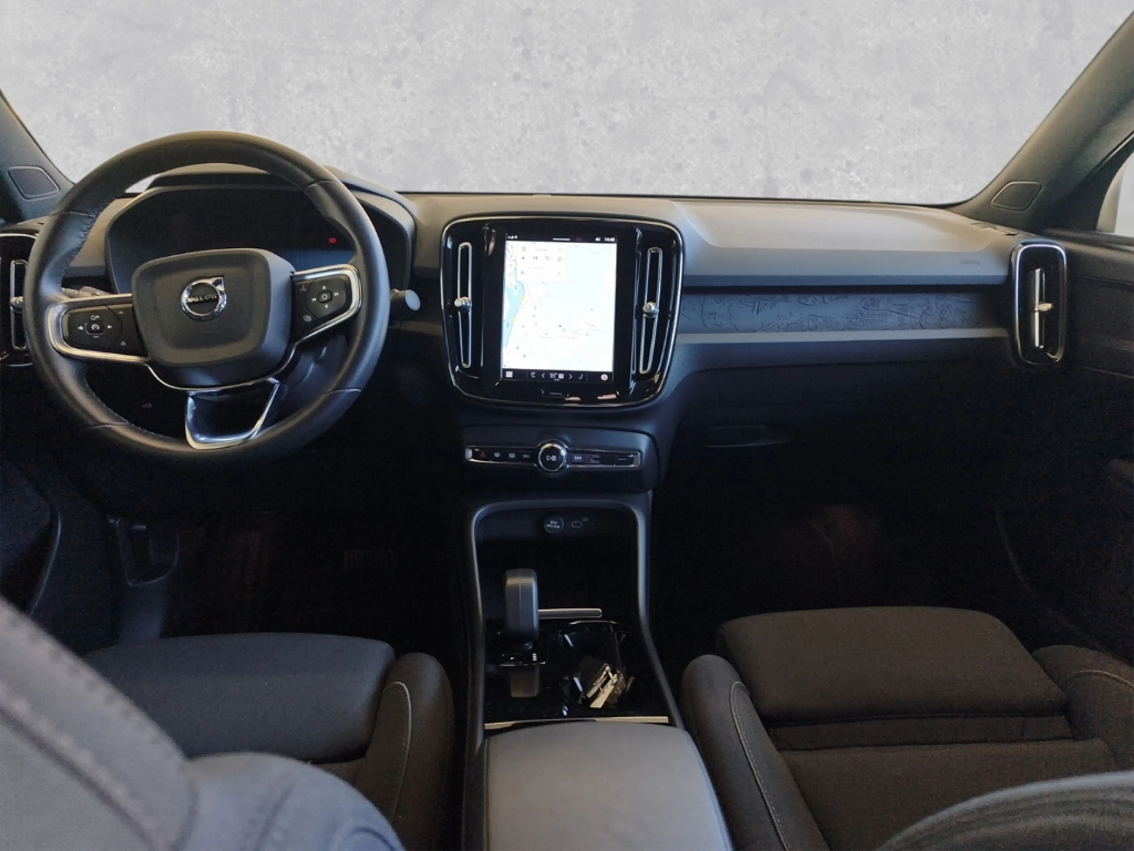 Volvo C40 Recharge Twin Motor Plus Sitzhzg./AHK/20'' — photo 4
