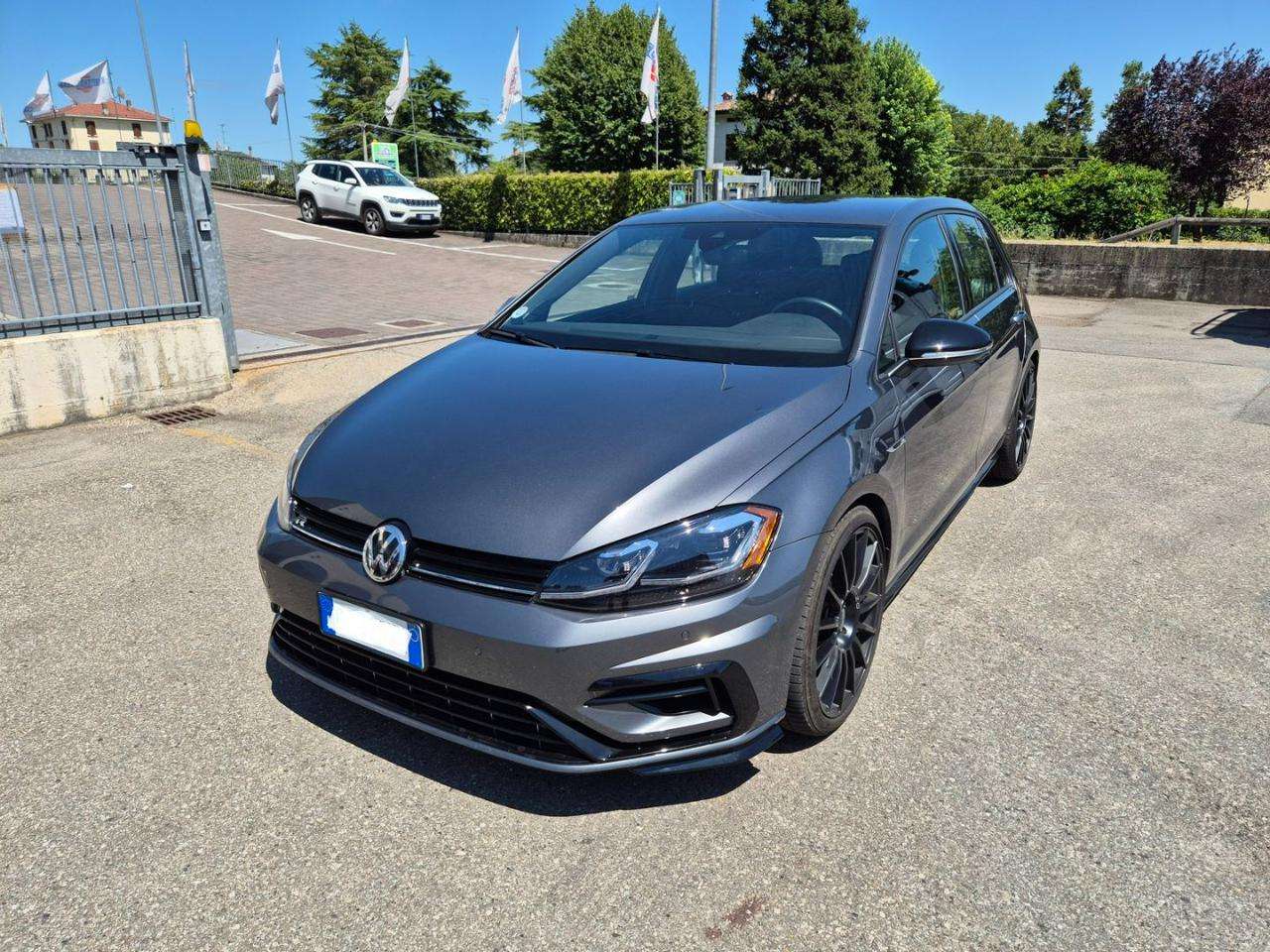 Volkswagen Golf R