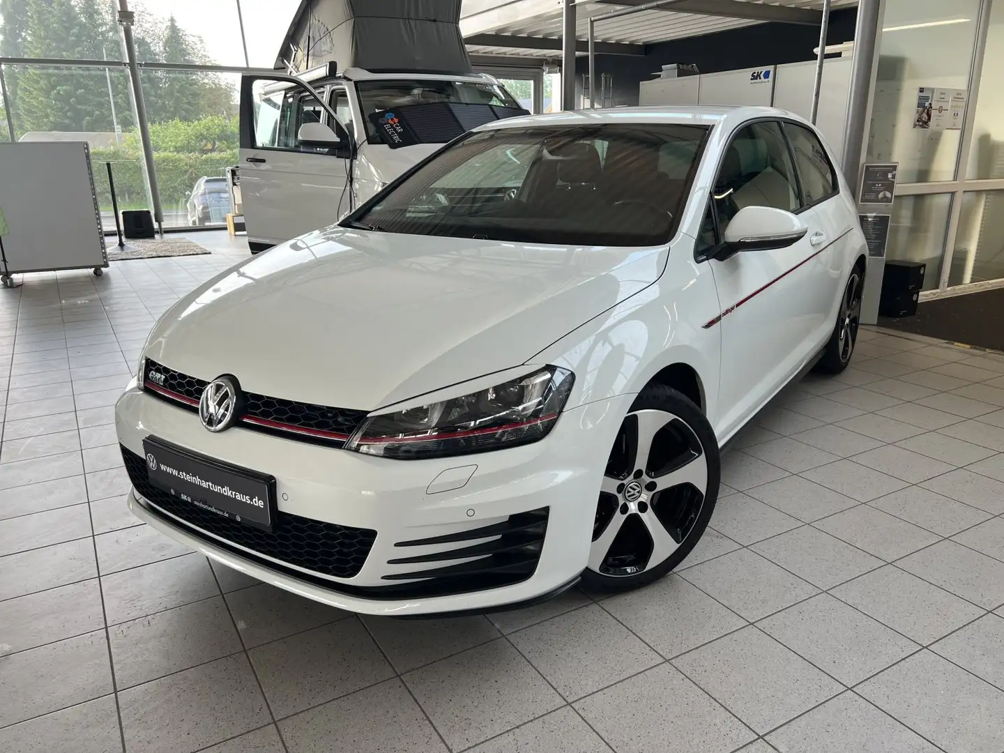 Volkswagen Golf | GTI | Xenon | Navi | Kamera | PDC v/h | Winterpa Alb - 1