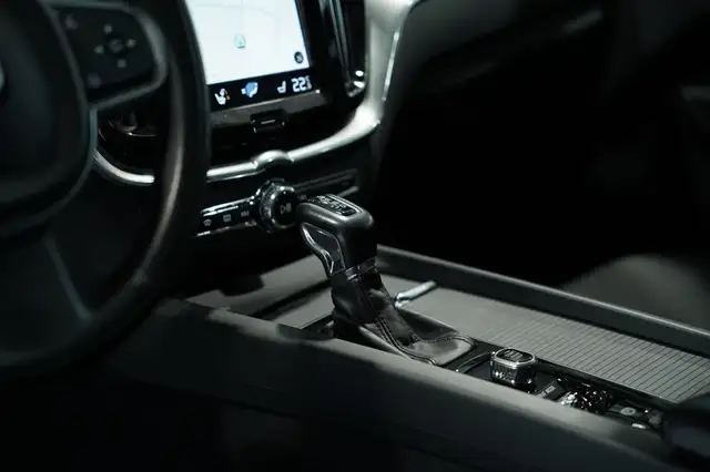 Volvo XC60 view 20