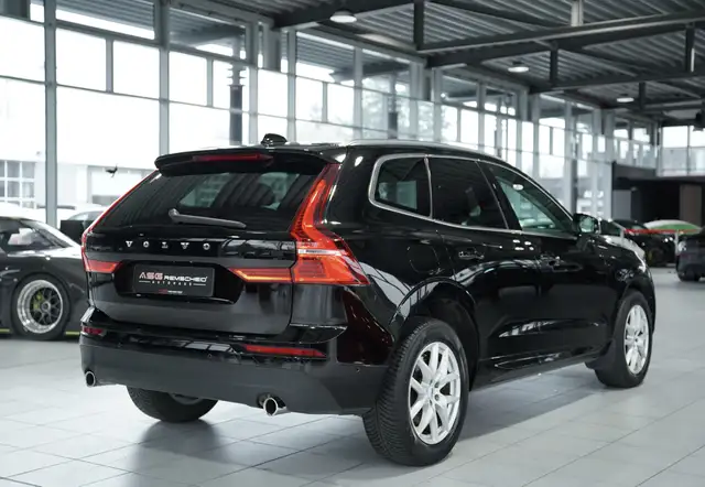 Volvo XC60 view 7