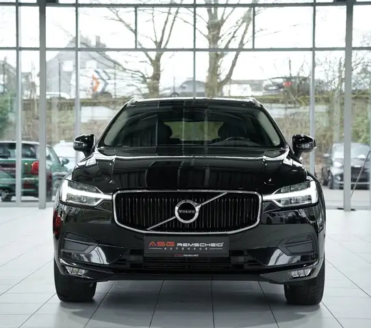 Volvo XC60 view 2