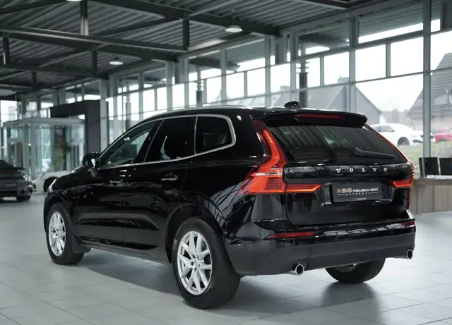 Volvo XC60 view 9