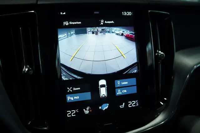 Volvo XC60 view 12