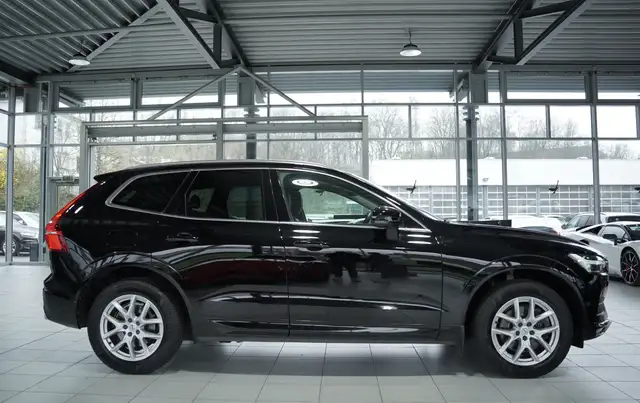 Volvo XC60 view 6