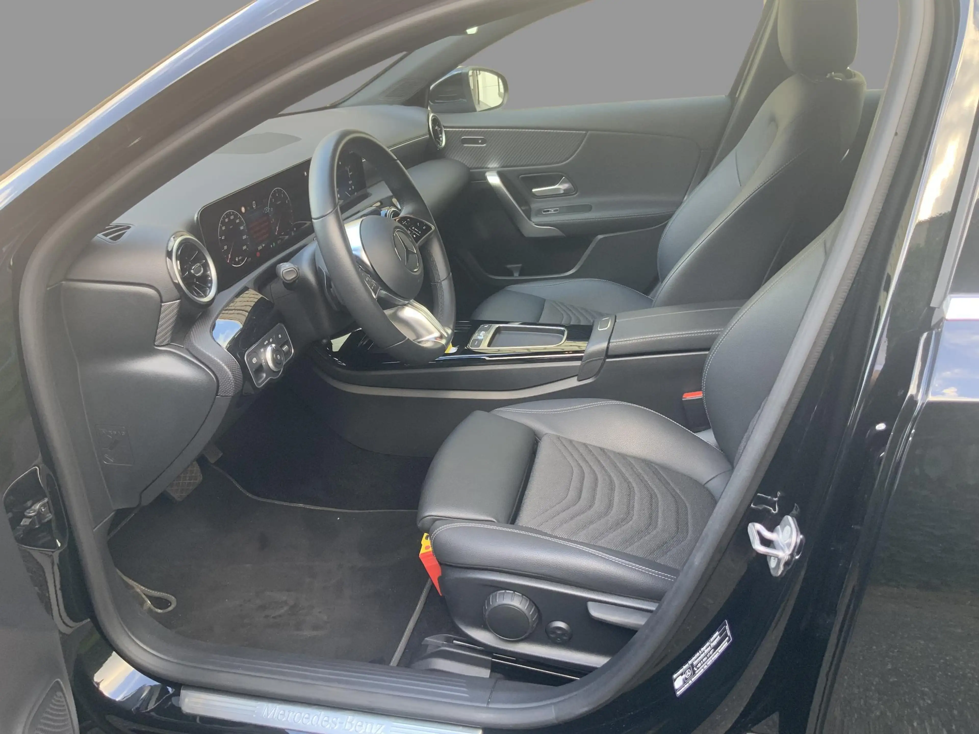 Mercedes-Benz A 180 Business Line — photo 11