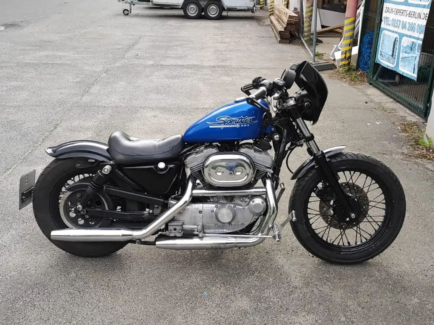 Harley-Davidson Sportster 883 Blau - 1