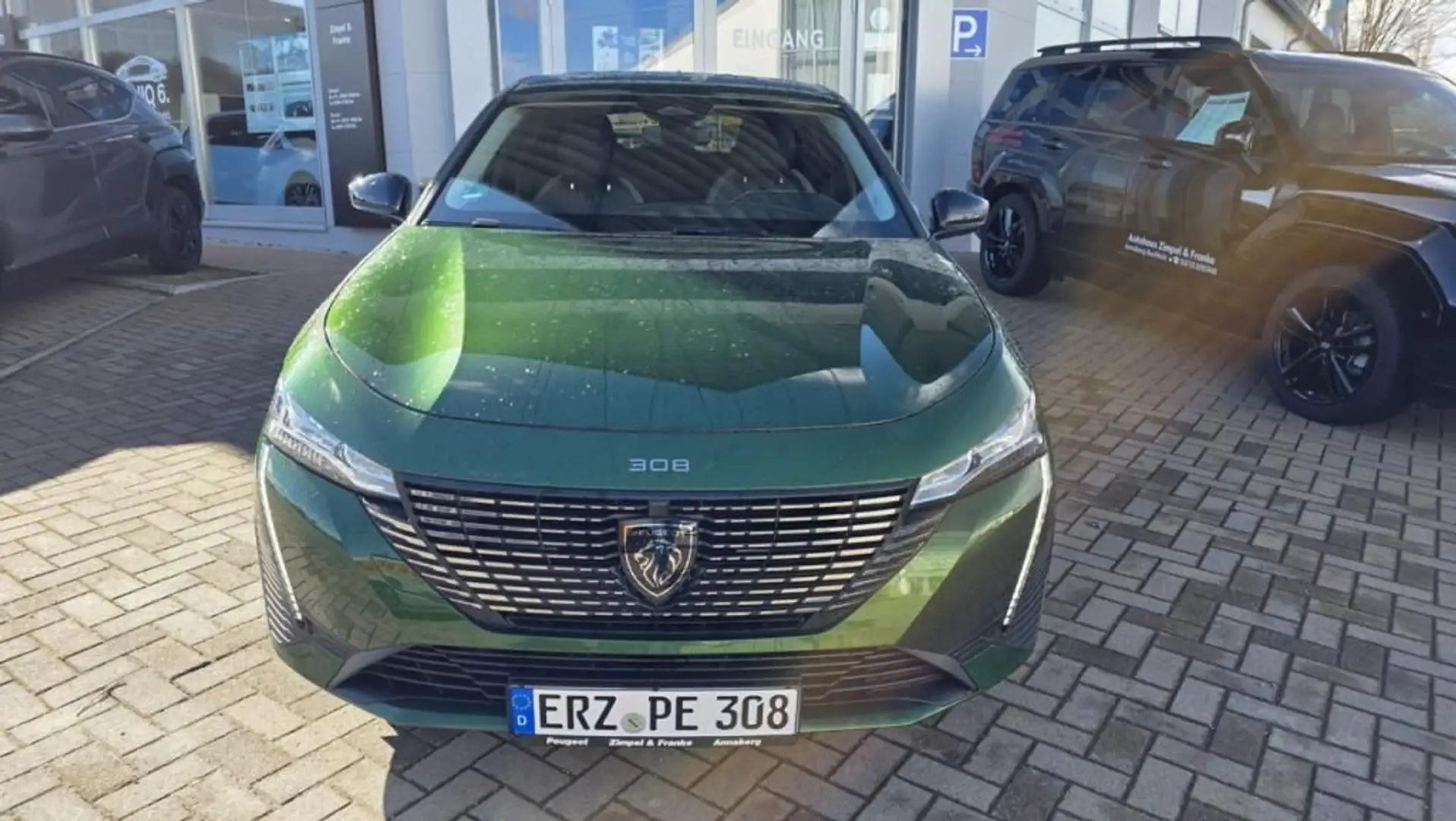 Peugeot 308 Lim Allure Pack PureTech 130 Verde - 2