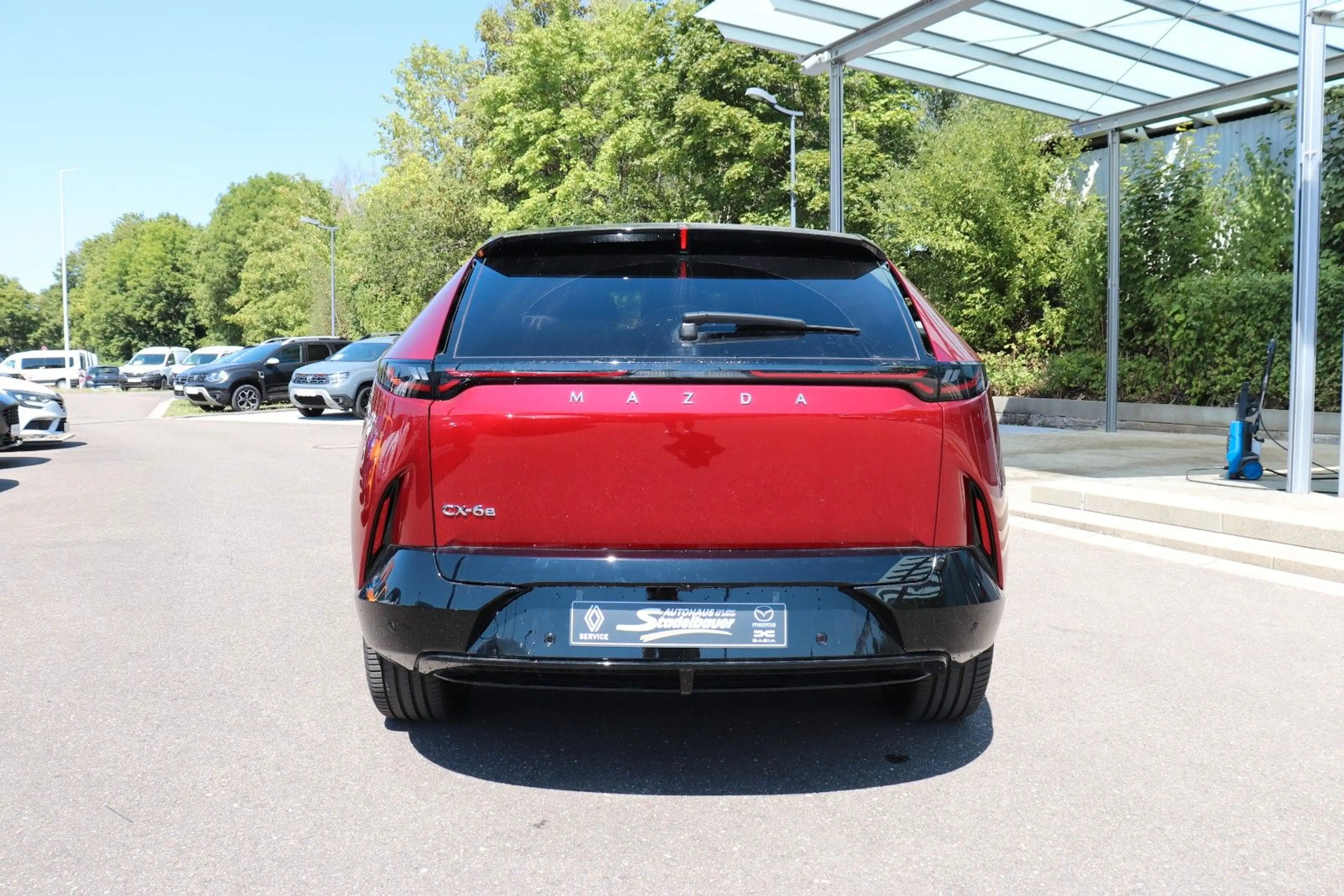 Mazda CX-6e CX-6E Takumi 258PS Leder 360*Pano* 21 Zoll — photo 4