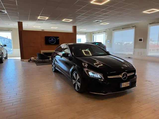 Mercedes-Benz CLA 200 Shooting Brake - X117 d Premium auto EURO 6