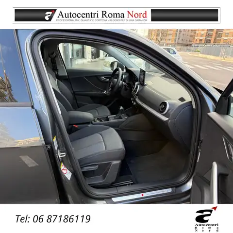 Audi Q2 view 8