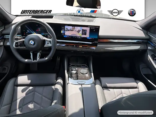 BMW 5 Series view 7