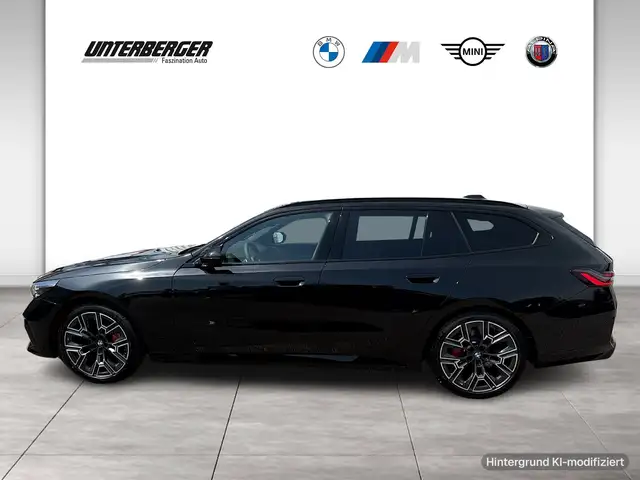 BMW 5 Series view 3