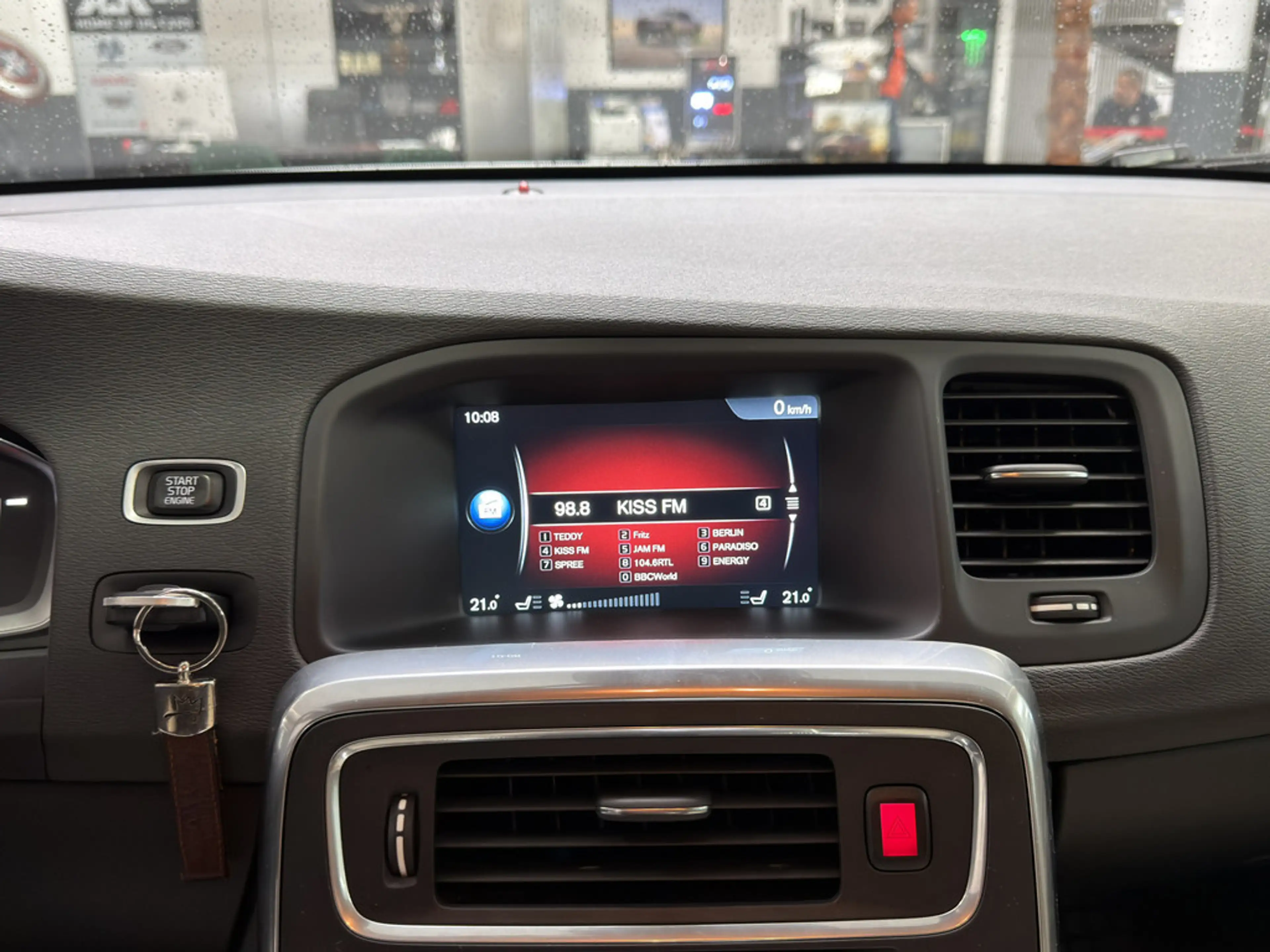 Volvo V60 Kombi 2.0 Summum SHZ NAVI FACEL. STANDHZ — photo 12